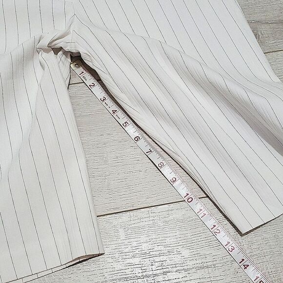 WORTHINGTON CAPRI PANTS, Sz 4, White with Black Strips - Picture 10 of 13